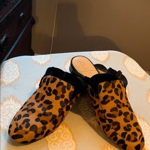 Almost new Sole Society mules beautiful cheetah hair shoes!